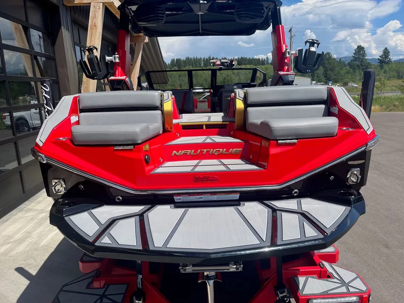 Slide: The Image of Correct Craft Super Air Nautique G23 Paragon 2024 - 6