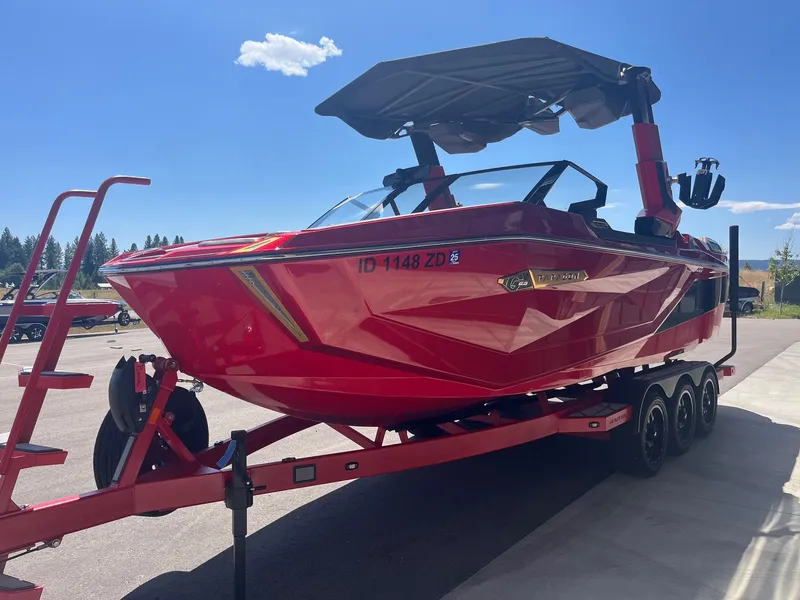 Slide: The Image of Correct Craft Super Air Nautique G23 Paragon 2024 - 8