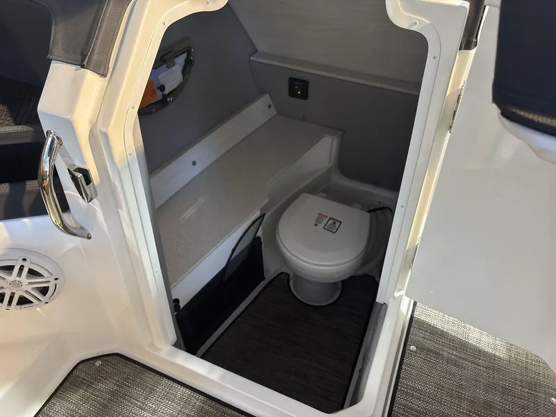 Slide: The Image of Cobalt R6 Surf 2025 - 13