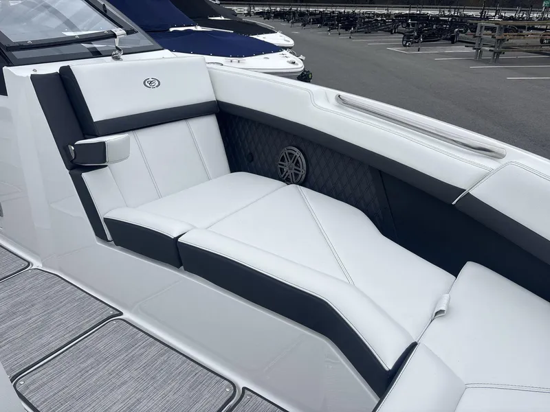 Slide: The Image of Cobalt R8 2025 - 11