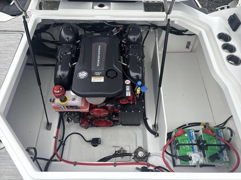 Slide: The Image of Cobalt R8 2025 - 18