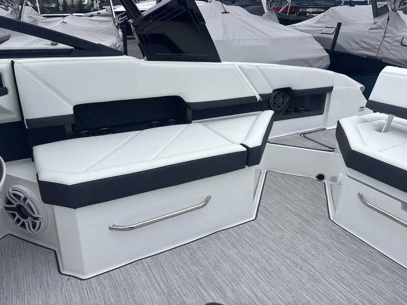 Slide: The Image of Cobalt R8 2025 - 8