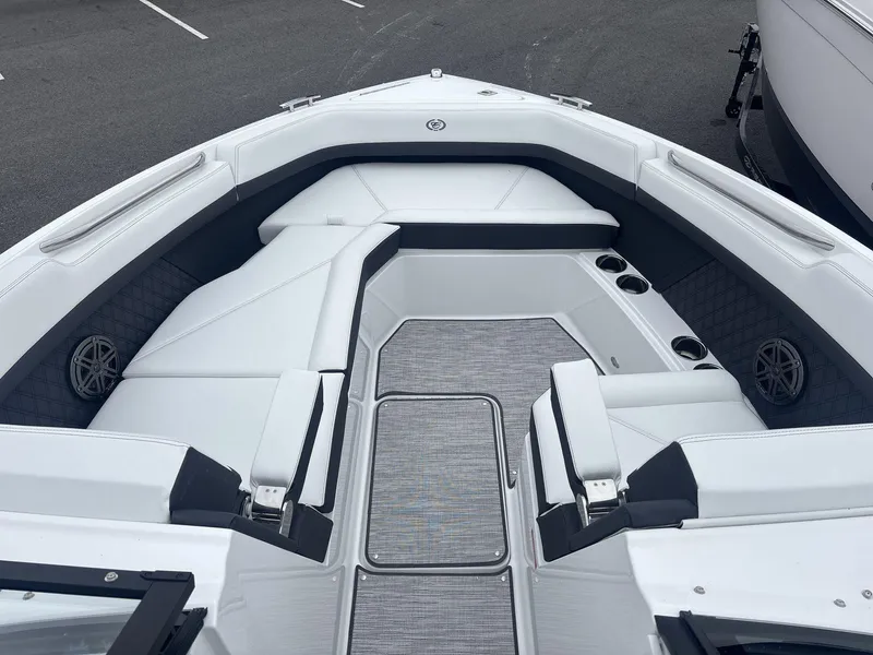 Slide: The Image of Cobalt R8 2025 - 9