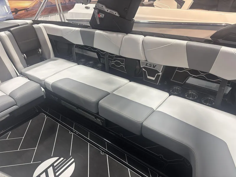 Slide: The Image of Malibu 23 LSV 2025 - 14