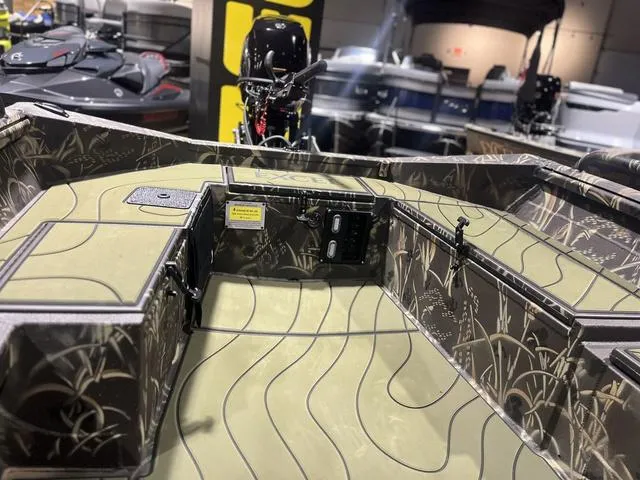 Slide: The Image of Excel VIBER F4 2025 - 11