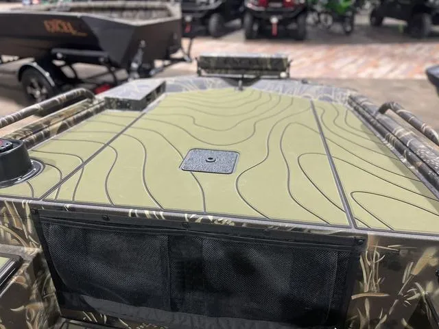 Slide: The Image of Excel VIBER F4 2025 - 8