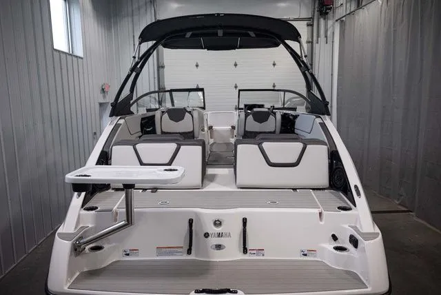 Slide: The Image of Yamaha AR250 2025 - 4