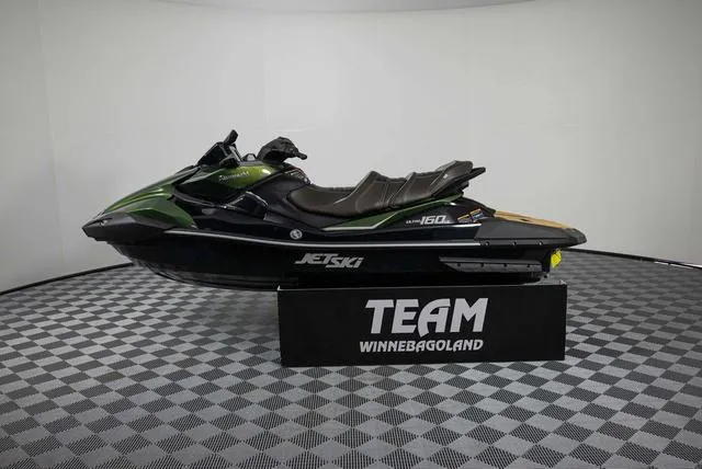 Slide: The Image of Kawasaki Ultra® 160LX 2025 - 3