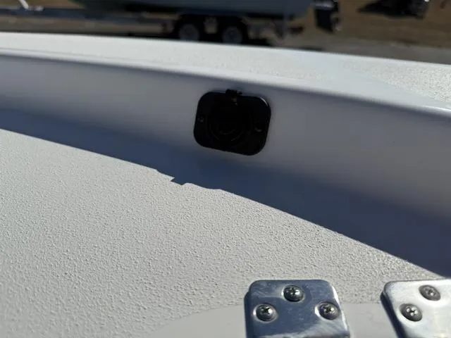 Slide: The Image of Sea Pro 172 Bay 2025 - 17