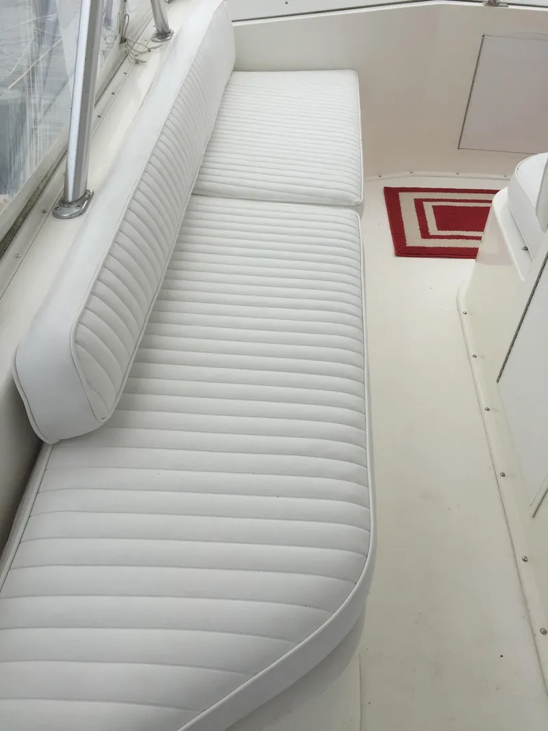 Slide: The Image of Viking 47 Trilogy - Seating - 12