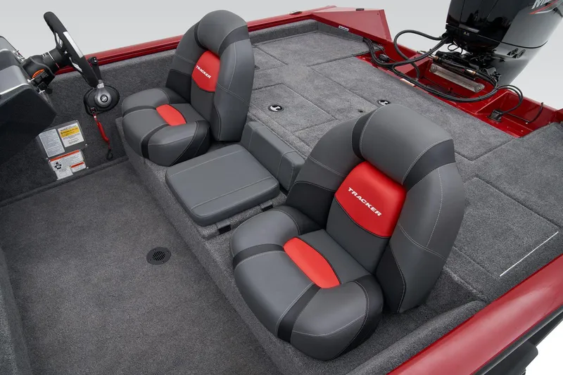 Slide: The Image of Tracker Pro Team 195 Tournament Edition 2025 - 33