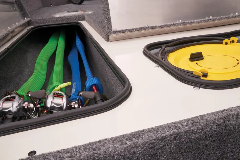 Slide: The Image of Tracker Pro Team 175 TF 2024 - 19