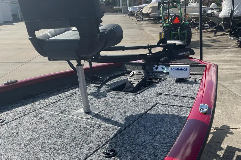 Slide: The Image of 2025 Tracker Pro Team 190 boat deck with seat and Lowrance equipment. - 5