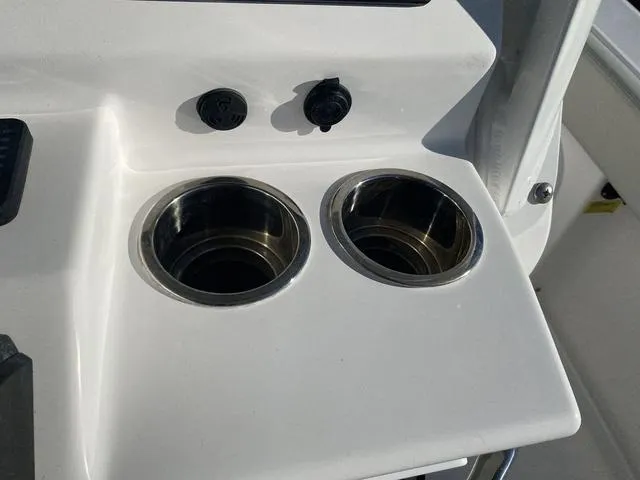 Slide: The Image of Everglades 235CC 2022 - 52