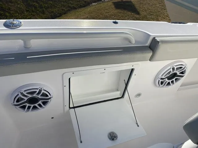 Slide: The Image of Everglades 235CC 2022 - 67