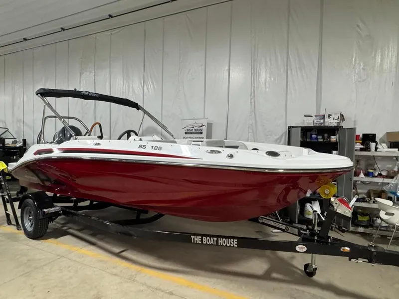 Slide: The Image of Hurricane SunDeck Sport 185 OB 2025 - 4