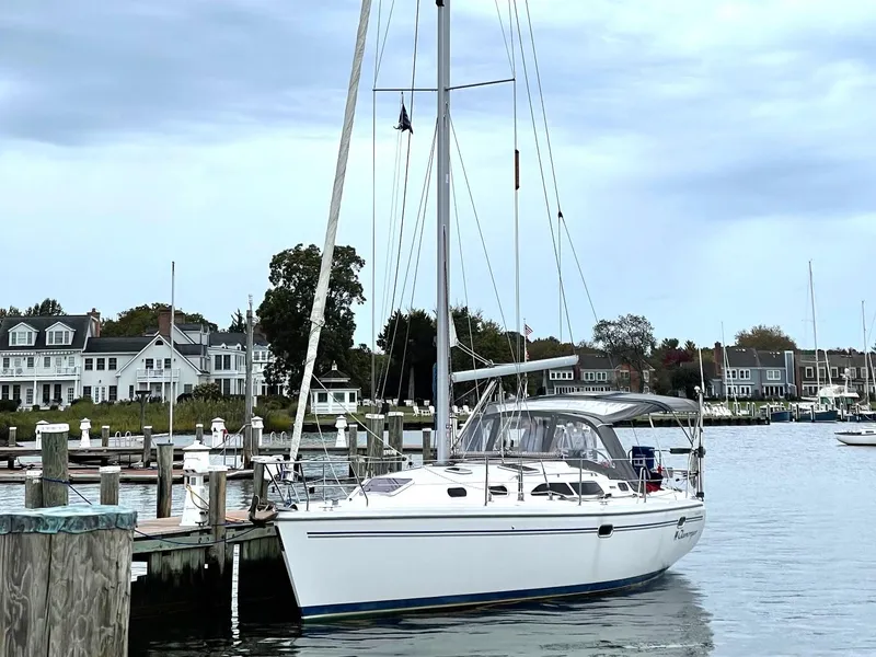 Slide: The Image of 2004 Catalina 350 Glamorgan - 0