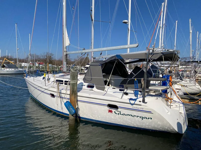 Slide: The Image of 2004 Catalina 350 Glamorgan - 2