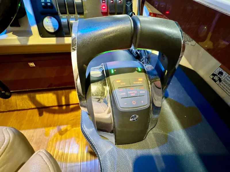 Slide: The Image of Sea Ray Sundancer 510 2014 - 93