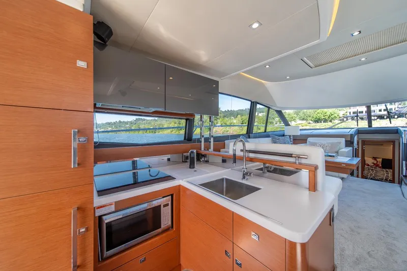 Slide: The Image of Prestige 500 2016 - 10