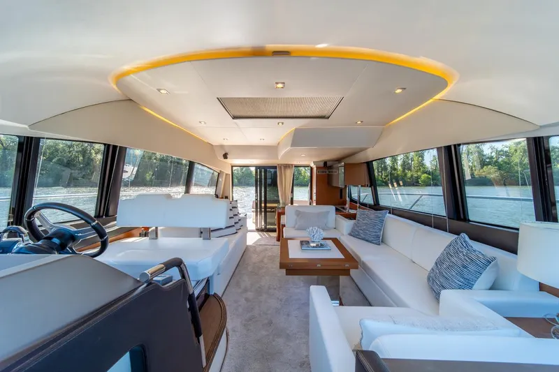 Slide: The Image of Prestige 500 2016 - 19