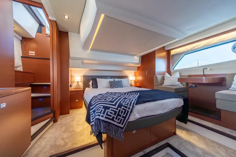 Slide: The Image of Prestige 500 2016 - 21