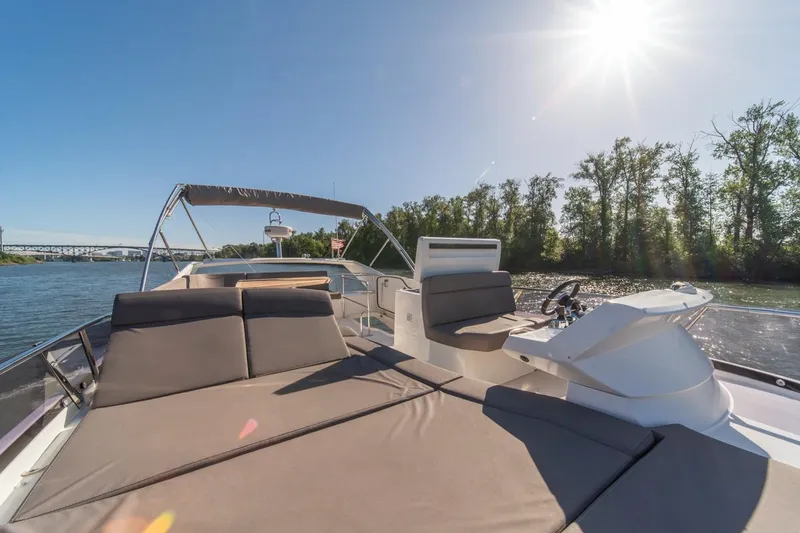 Slide: The Image of Prestige 500 2016 - 35