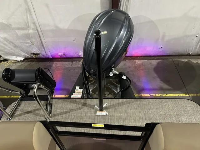 Slide: The Image of Veranda Relax RC VR22RC W/Yamaha 300 2025 - 18