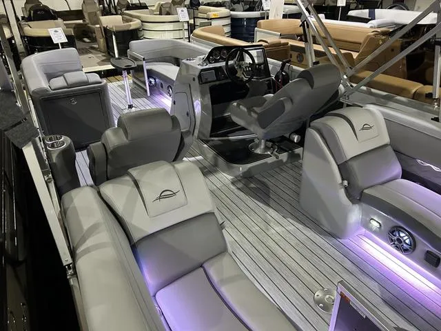 Slide: The Image of SunCatcher Fusion Series 324RC W/Yamaha 250 "SHO" 2025 - 11