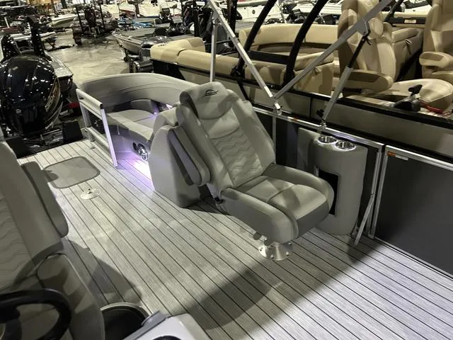 Slide: The Image of SunCatcher Fusion Series 324RC W/Yamaha 250 "SHO" 2025 - 7