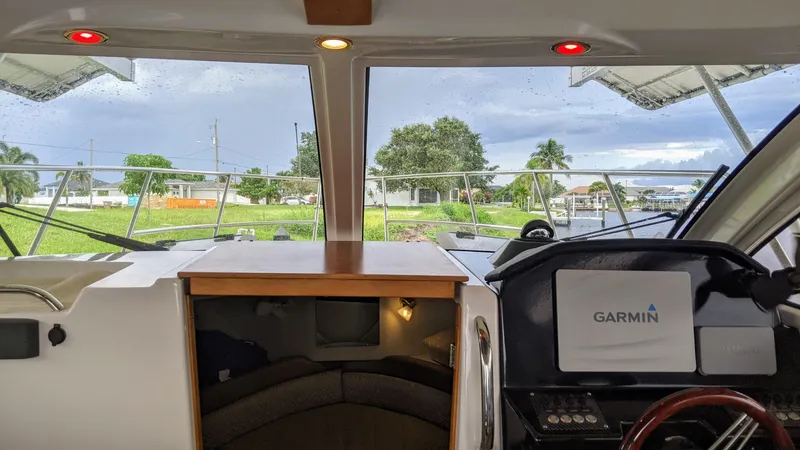 Slide: The Image of Cutwater C-242 Sport Coupe 2017 - 27