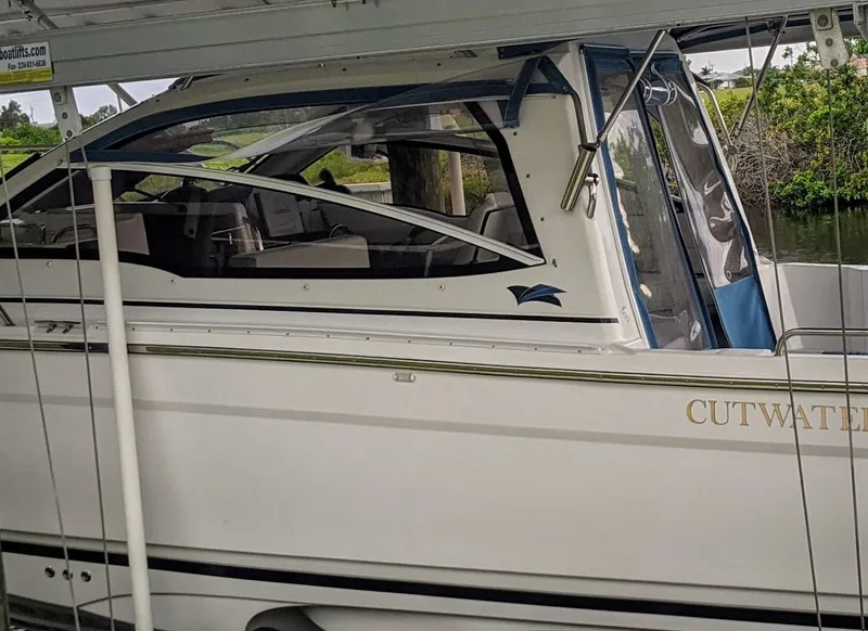 Slide: The Image of Cutwater C-242 Sport Coupe 2017 - 40