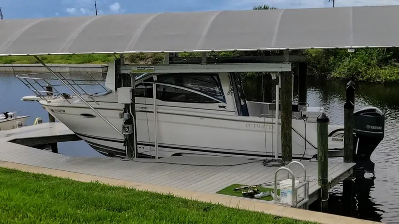 Slide: The Image of Cutwater C-242 Sport Coupe 2017 - 41