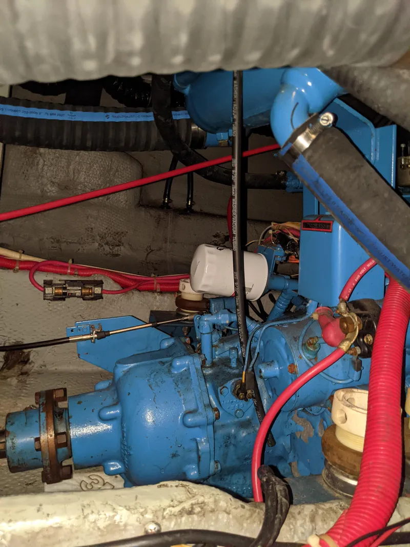 Slide: The Image of Mainship 41 Grand Salon 1989 - 73