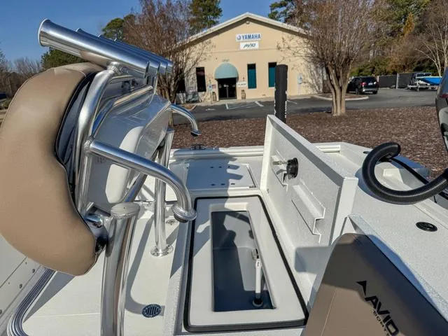 Slide: The Image of Avid 19 FSX 2025 - 16