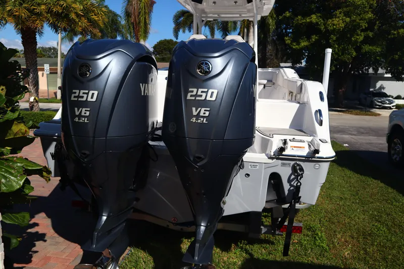 Slide: The Image of Twin Yamaha 250 V6 engines on a 2022 Sea Fox 288 Commander boat. - 5