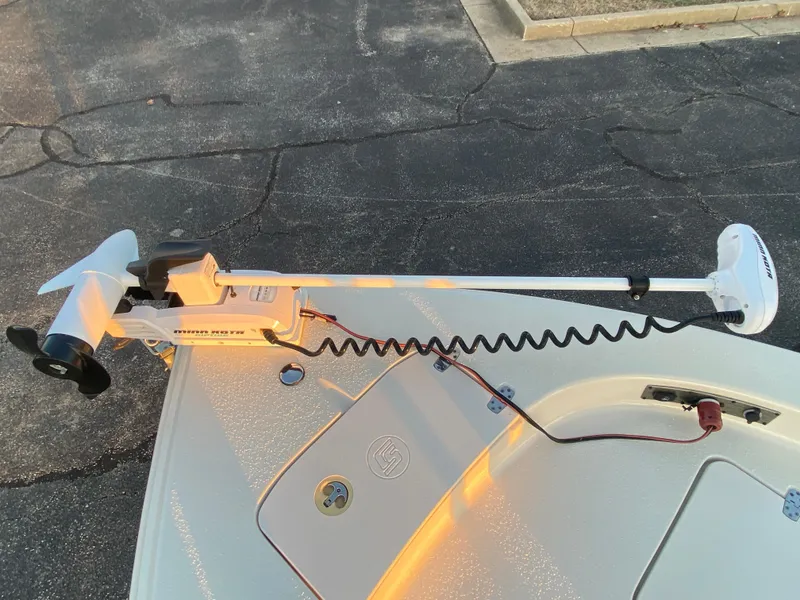 Slide: The Image of 2017 Carolina Skiff Sea Skiff 21CC with trolling motor on deck. - 26