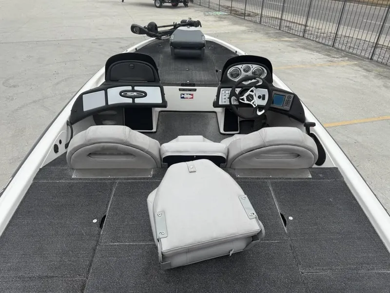 Slide: The Image of Skeeter ZX19 2008 - 12