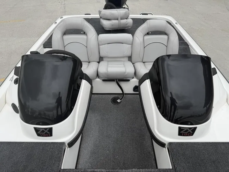 Slide: The Image of Skeeter ZX19 2008 - 14