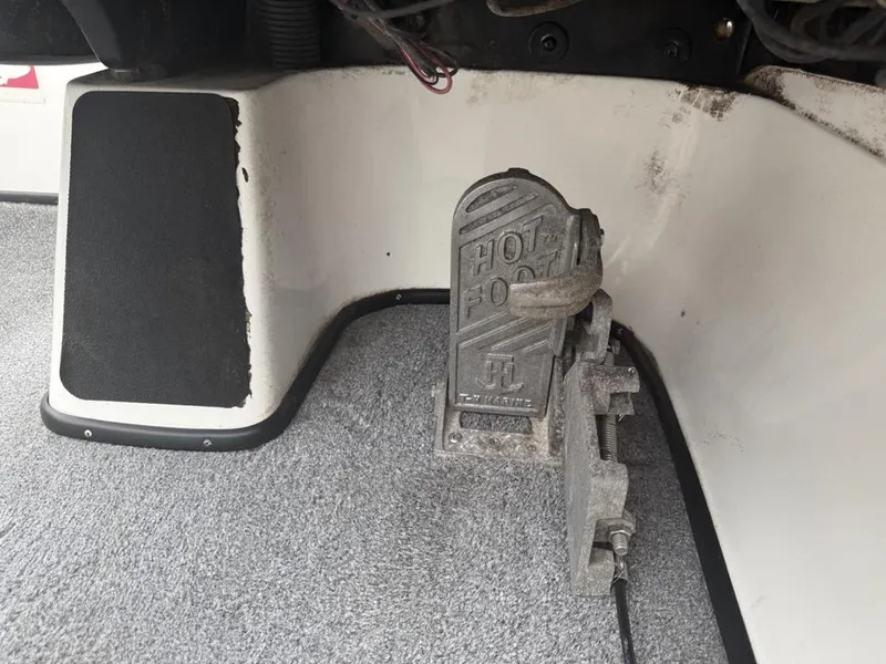 Slide: The Image of Skeeter ZX19 2008 - 15