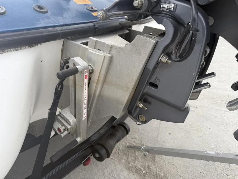 Slide: The Image of Skeeter ZX19 2008 - 16