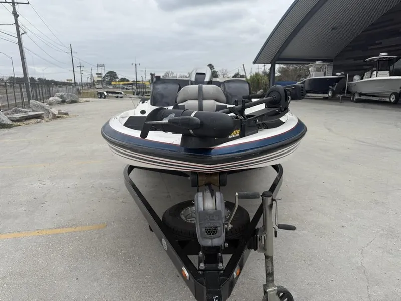 Slide: The Image of Skeeter ZX19 2008 - 23