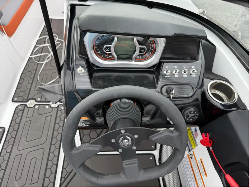 Slide: The Image of Scarab 195 LX 2025 - 16