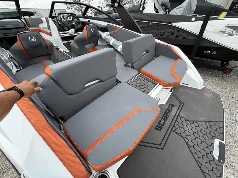 Slide: The Image of Scarab 195 LX 2025 - 7