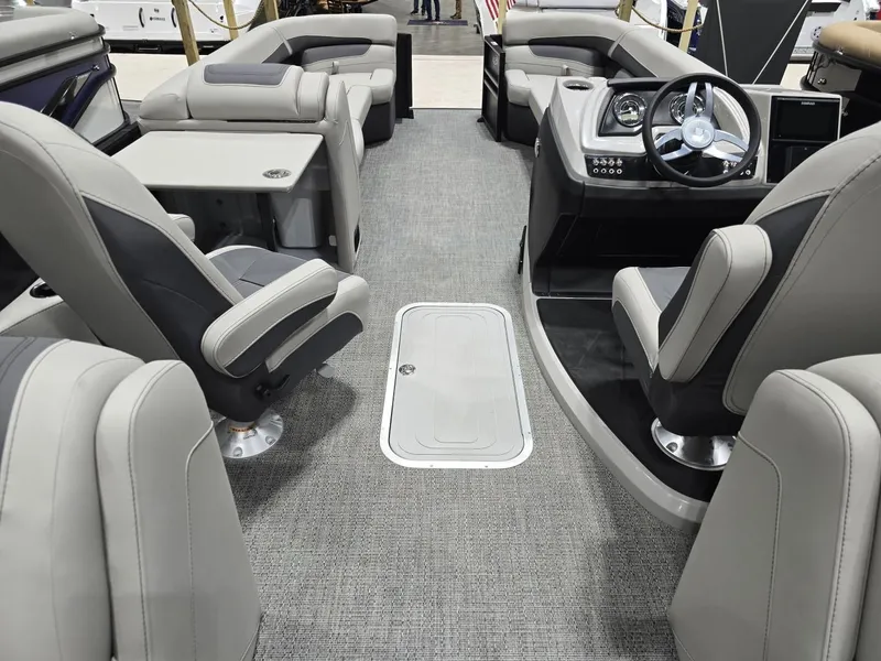 Slide: The Image of Barletta Cabrio C24QC 2025 - 19