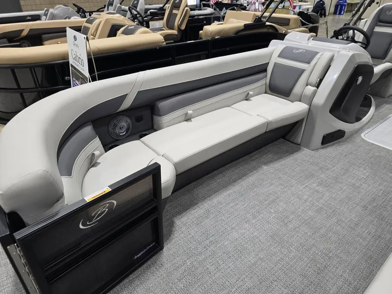 Slide: The Image of Barletta Cabrio C24QC 2025 - 9