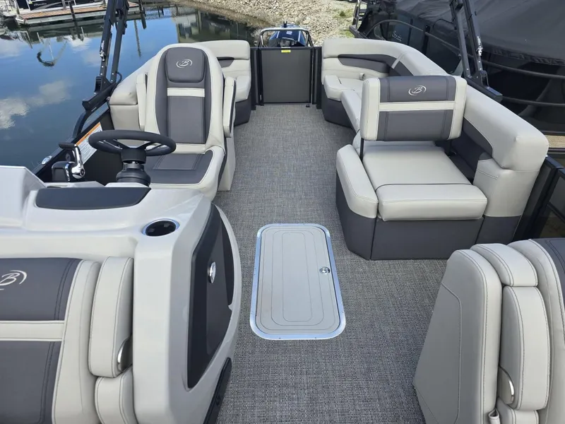 Slide: The Image of Barletta CABRIO C24Q 2025 - 4