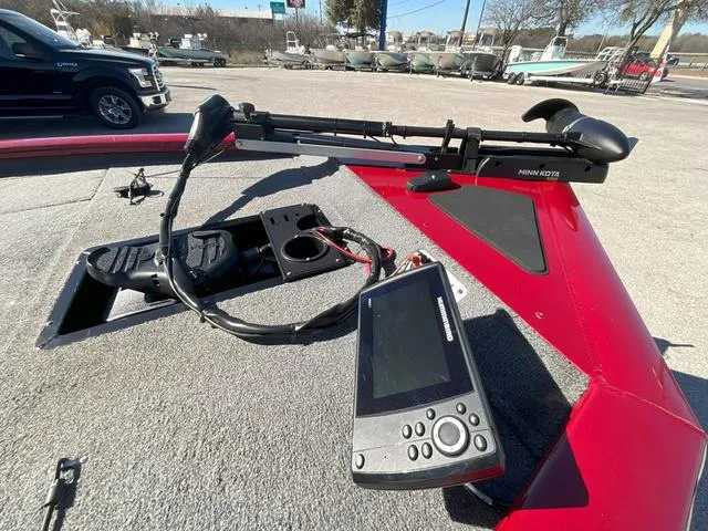 Slide: The Image of 2020 Tracker 195TXW boat with trolling motor and fish finder on deck. - 8