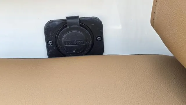 Slide: The Image of Sea Pro 202 Center Console 2025 - 37