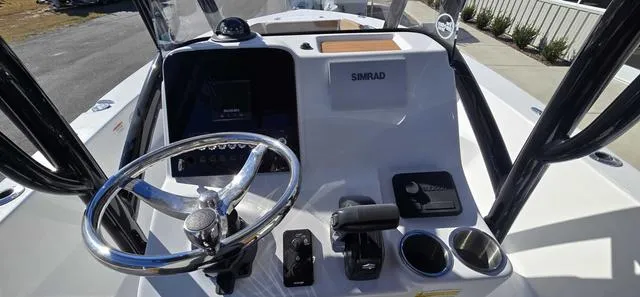 Slide: The Image of Sea Pro 202 Center Console 2025 - 46